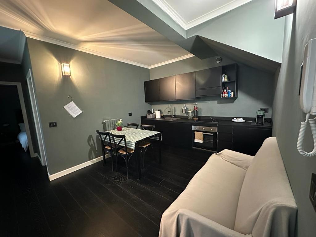 Apartment Della Rocca Urban Relais *